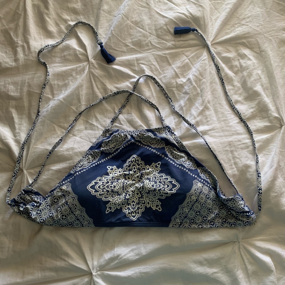 Altrd state blue swimsuit top
